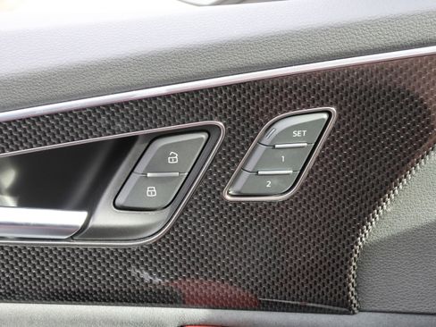 Used 2023 Audi SQ7 Prestige image 13