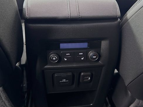 Used 2023 Chevrolet Traverse High Country w/ LPO, Floor Liner Package FWD image 32