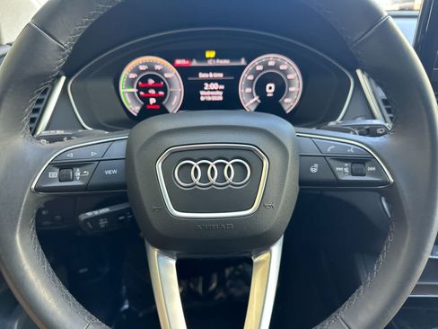 Used 2023 Audi Q5 e Premium w/ Convenience Package AWD/4WD image 23