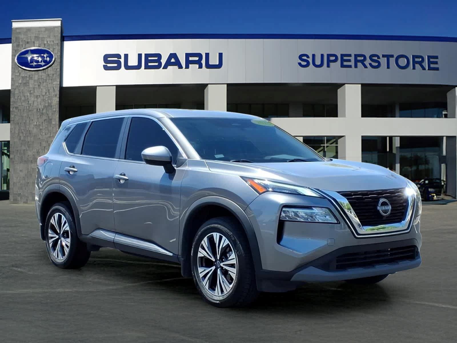 Used 2023 Nissan Rogue SV FWD image 1