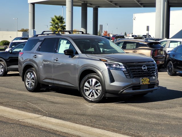 New 2026 Nissan Pathfinder SL FWD image 1