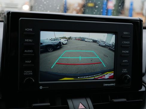 Used 2021 Toyota RAV4 XLE w/ Carpet Mat Package (TMS) image 27