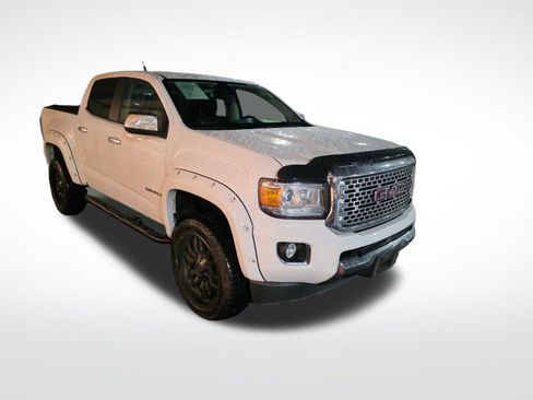 Used 2019 GMC Canyon Denali image 3