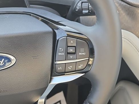 New 2026 Ford Explorer Platinum w/ LUX Leather Package image 31