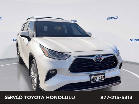 Used 2020 Toyota Highlander Platinum AWD/4WD image 1