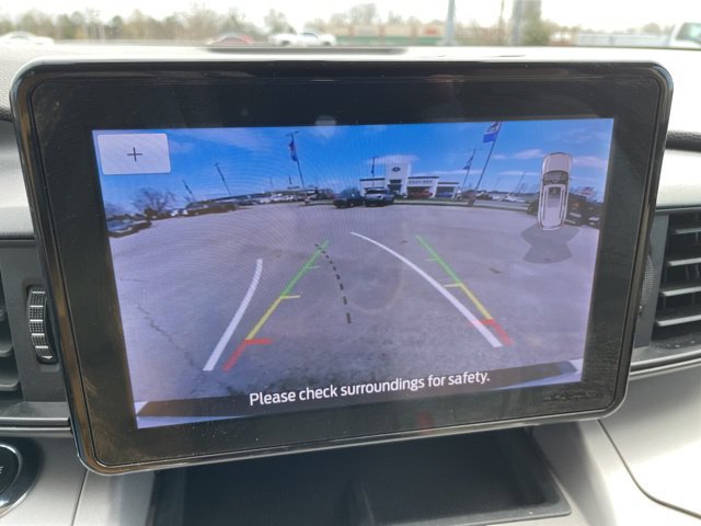 Used 2023 Ford Explorer XLT AWD/4WD image 37