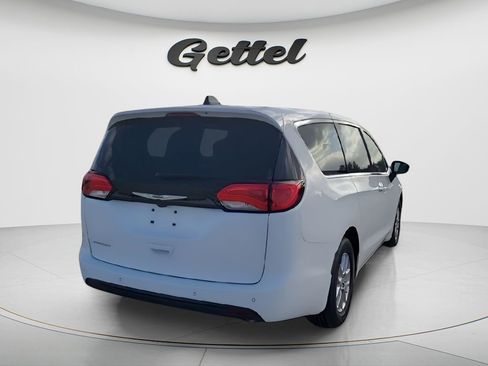 New 2026 Chrysler Voyager LX FWD image 7