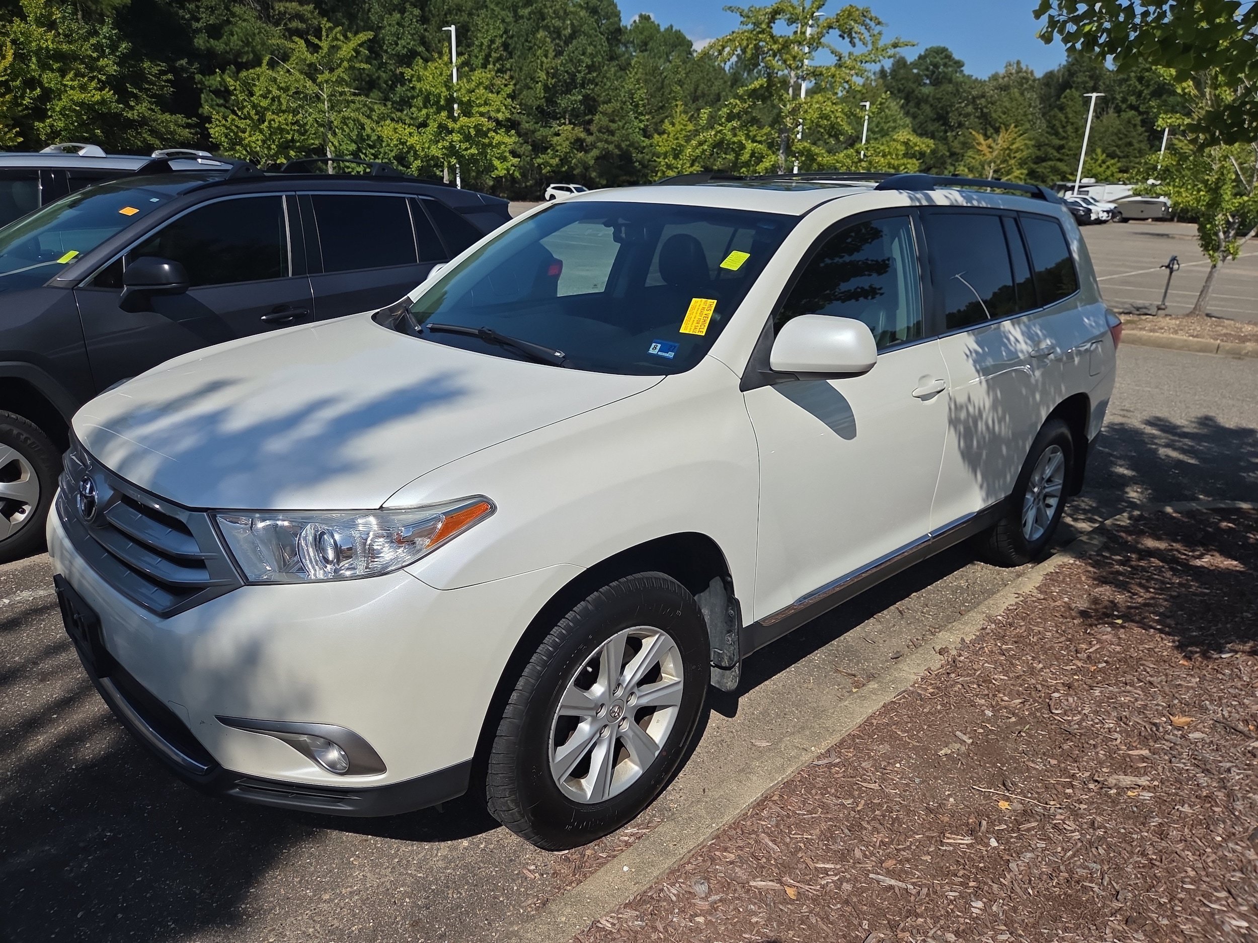 Used 2013 Toyota Highlander SE AWD/4WD image 7