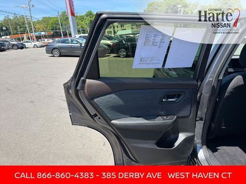 Certified 2023 Nissan Rogue SV AWD/4WD image 18
