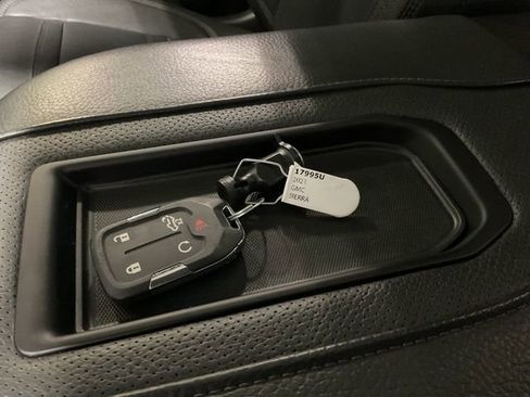 Used 2021 GMC Sierra 1500 Denali image 23