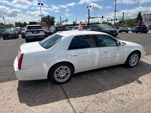Used 2010 Cadillac DTS FWD image 11