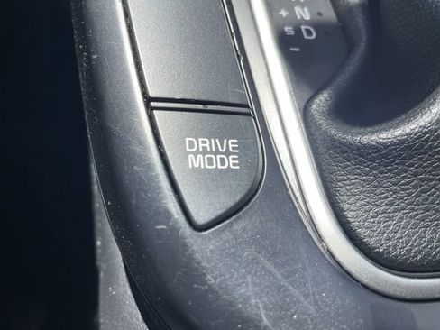 Used 2024 Kia Soul LX w/ Option Group 015 FWD image 16