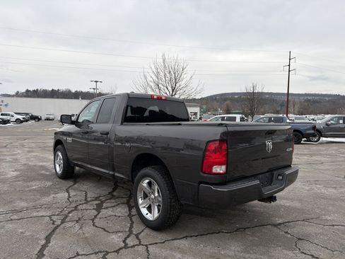 Used 2018 RAM 1500 Express w/ Express Value Package image 8