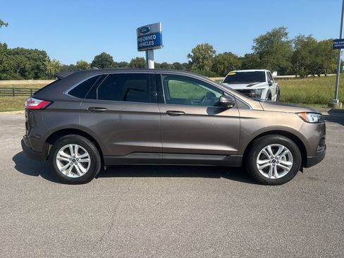 Certified 2019 Ford Edge SEL w/ Equipment Group 201A FWD image 4