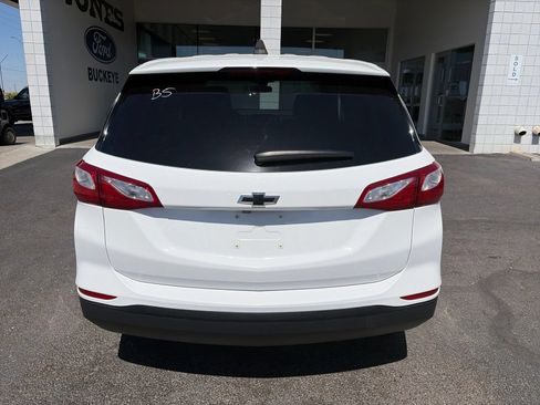 Used 2021 Chevrolet Equinox LS w/ LS Convenience Package FWD image 5