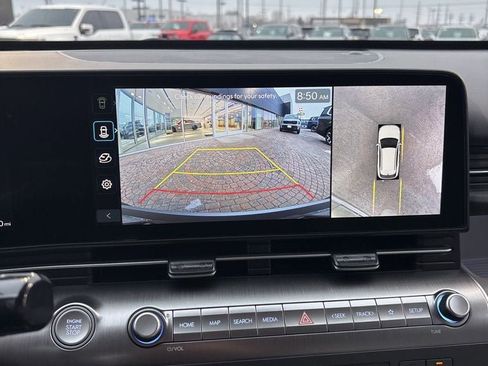 Used 2025 Hyundai Kona Limited image 17