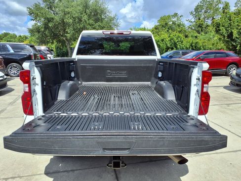 Used 2025 Chevrolet Silverado 2500 LT w/ Convenience Package AWD/4WD image 17