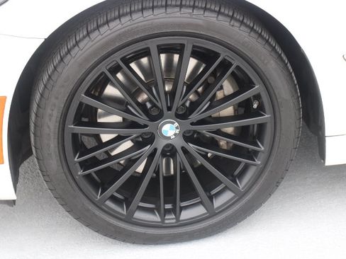 Used 2023 BMW 530i w/ Convenience Package RWD image 9
