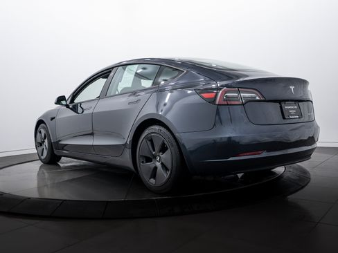 Used 2021 Tesla Model 3 Long Range image 3