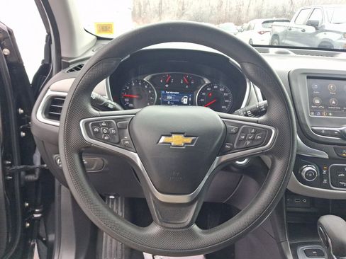 Used 2023 Chevrolet Equinox LS w/ LS Convenience Package image 11