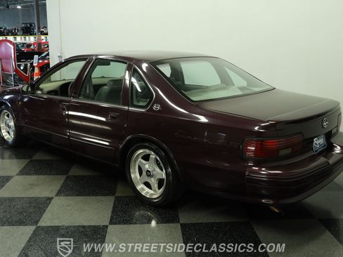 Used 1996 Chevrolet Impala SS RWD image 7