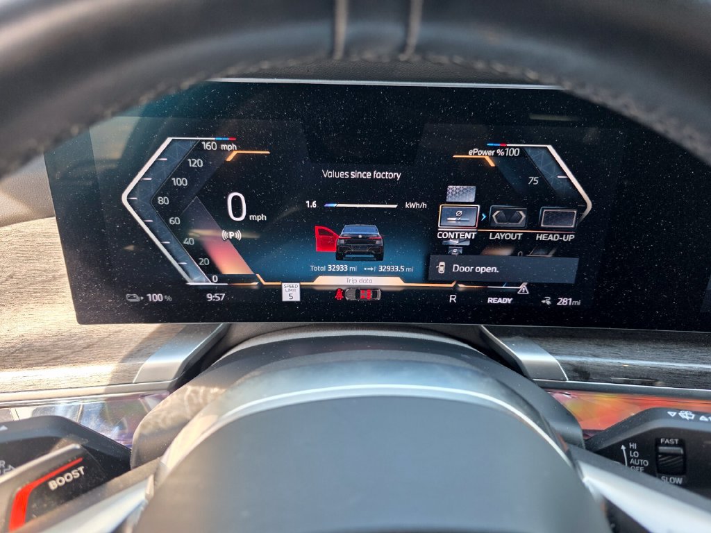 Certified 2023 BMW i7 xDrive60 w/ Parking Assistance Package AWD/4WD image 19