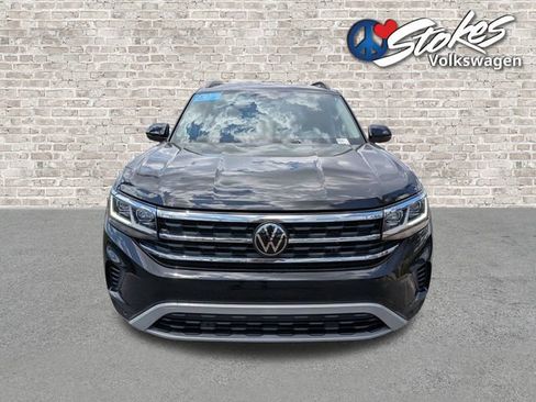 Certified 2023 Volkswagen Atlas SE w/ Black Wheel Package FWD image 9