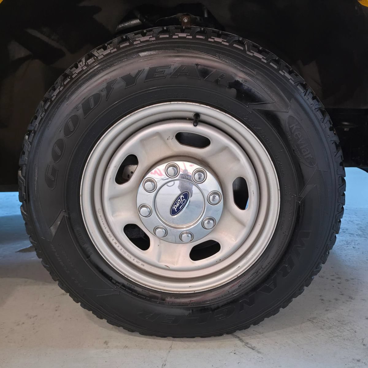 Used 2016 Ford F250 XL w/ Power Equipment Group RWD image 10
