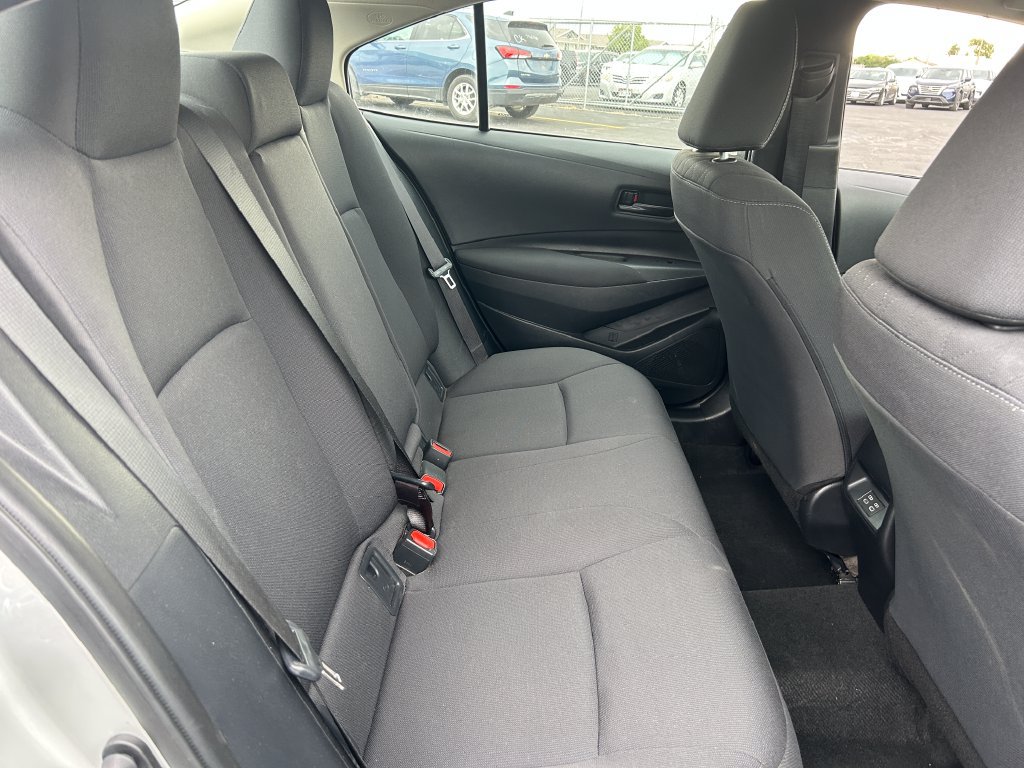 Used 2025 Toyota Corolla LE FWD image 25