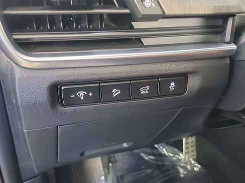 Used 2024 Kia Telluride SX w/ Towing Package FWD image 37