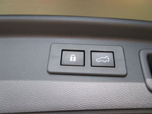 Used 2019 Subaru Forester Touring AWD/4WD image 18