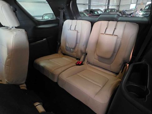 Used 2018 Ford Explorer XLT w/ Equipment Group 202A image 21