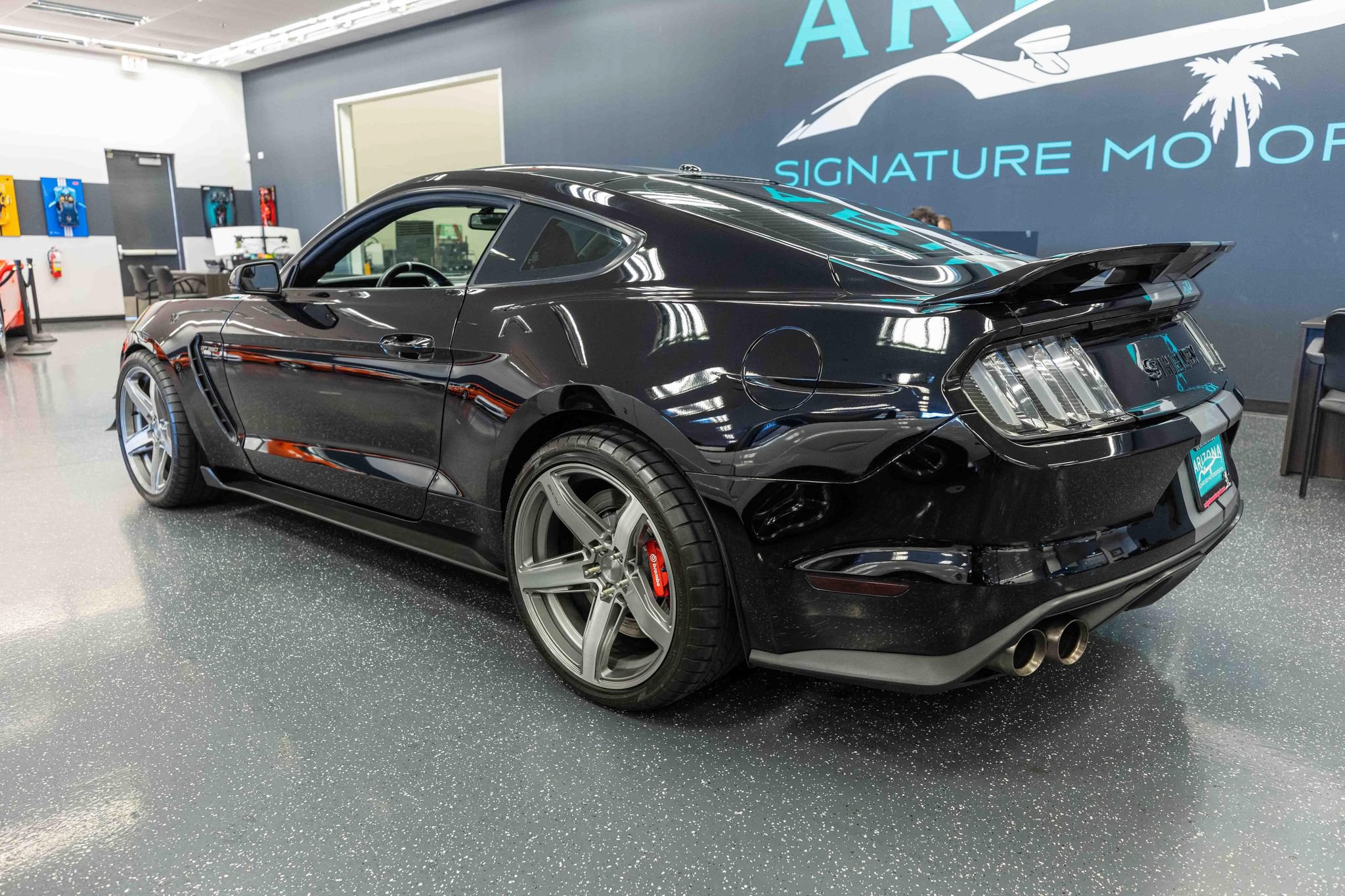 Used 2017 Ford Mustang Shelby GT350 RWD image 9