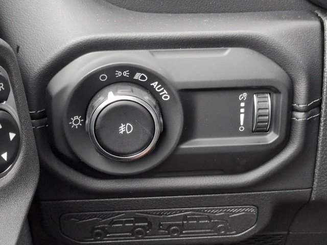 New 2027 Jeep Wrangler Unlimited Sahara AWD/4WD image 30