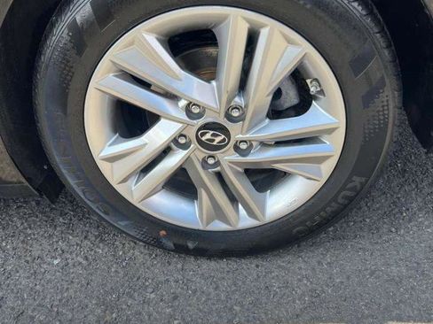 Used 2019 Hyundai Elantra Value Edition w/ Cargo Package FWD image 15