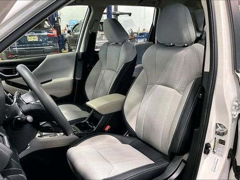 Used 2023 Subaru Forester AWD/4WD image 25