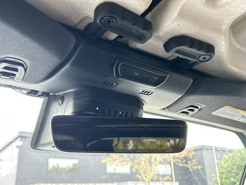 Used 2019 Jeep Wrangler Unlimited Rubicon image 98