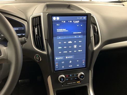 New 2024 Ford Edge SE image 14