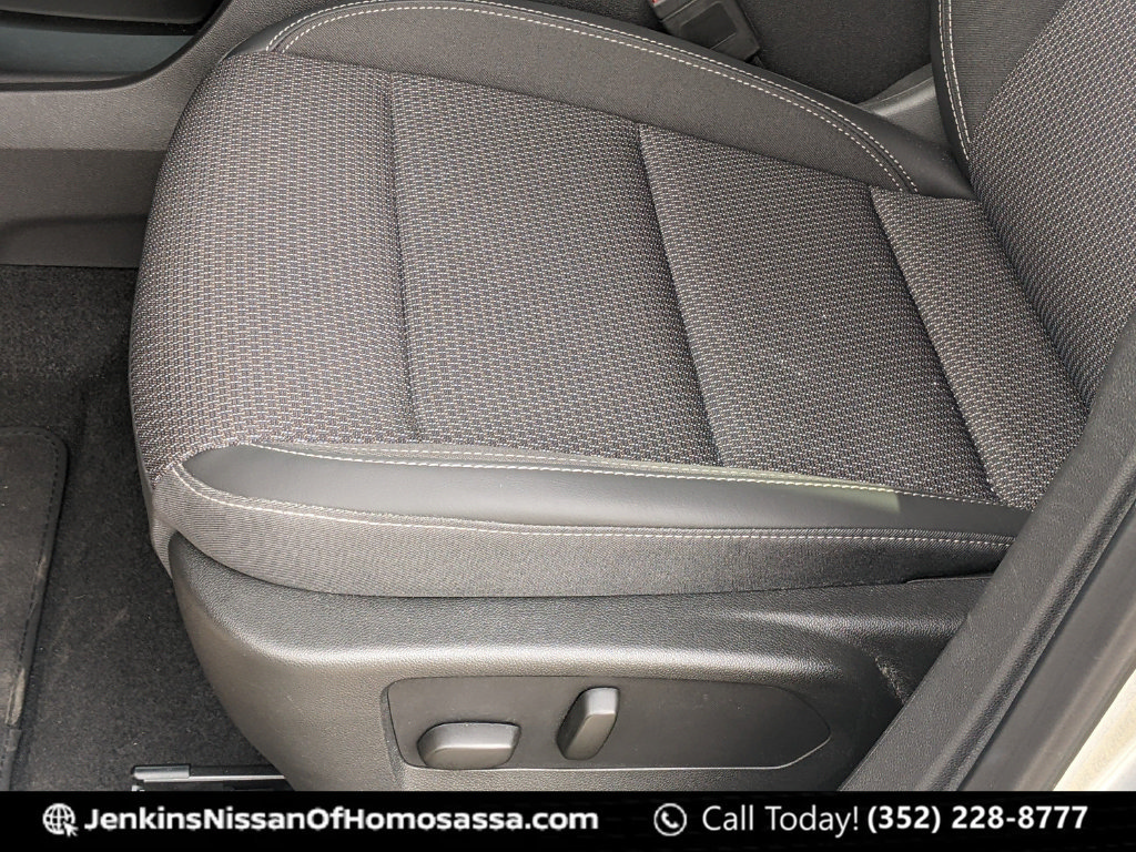 Used 2023 Buick Envision Preferred FWD image 33