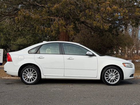 Used 2010 Volvo S40 2.4i image 5