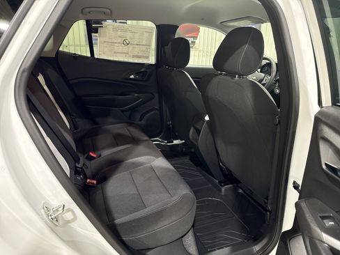 New 2026 Chevrolet Trax LS w/ LS Convenience Package FWD image 12