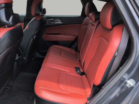 Certified 2025 Kia Sportage SX Prestige AWD/4WD image 19