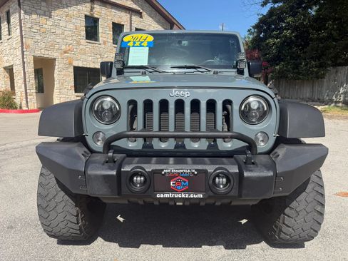 Used 2014 Jeep Wrangler Unlimited Sport w/ Quick Order Package 24S AWD/4WD image 2