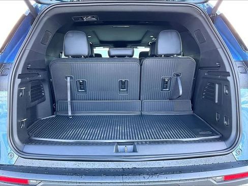 New 2026 Chevrolet Traverse LT w/ Sun and Wheel Package AWD/4WD image 15