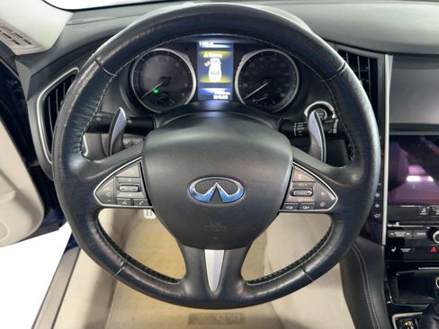 Used 2017 INFINITI Q50 Red Sport 400 image 17