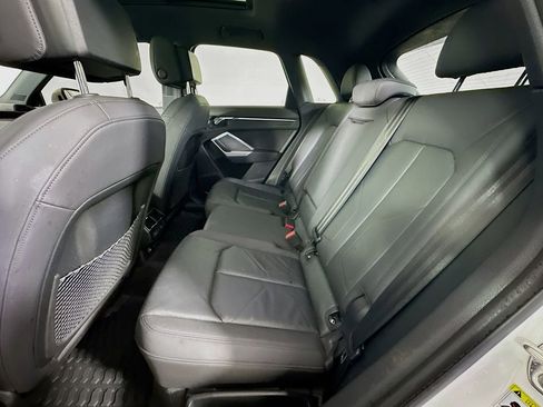 Used 2020 Audi Q3 2.0T Premium AWD/4WD image 4