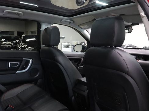 Used 2018 Land Rover Discovery Sport HSE image 20