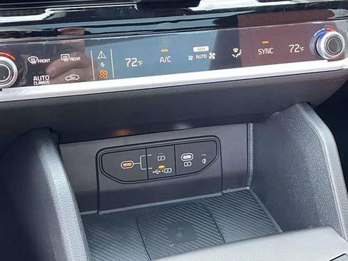 New 2026 Kia Sportage SX image 35