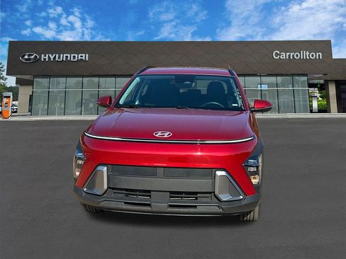 Certified 2025 Hyundai Kona SEL image 2