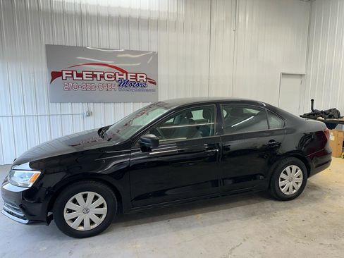 Used 2016 Volkswagen Jetta S FWD image 2